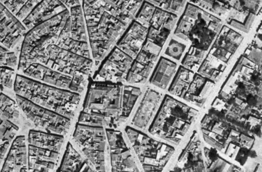 Muestra trama urbana compacta para comparar con zonas naturales