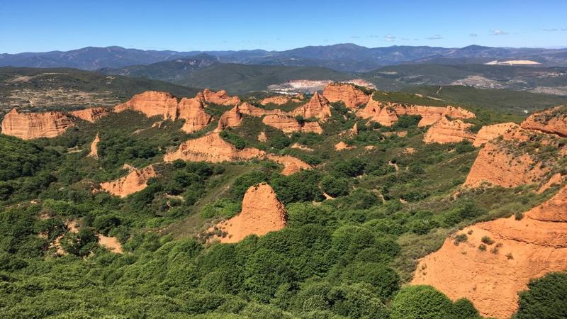Vista panorámica de Las Médulas (entorno paisajístico declarado BIC)